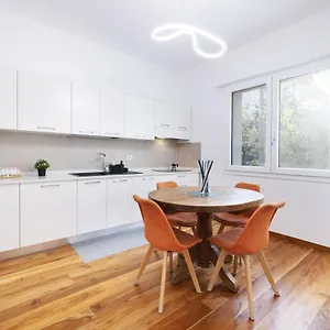 We - Fante House, Rimini